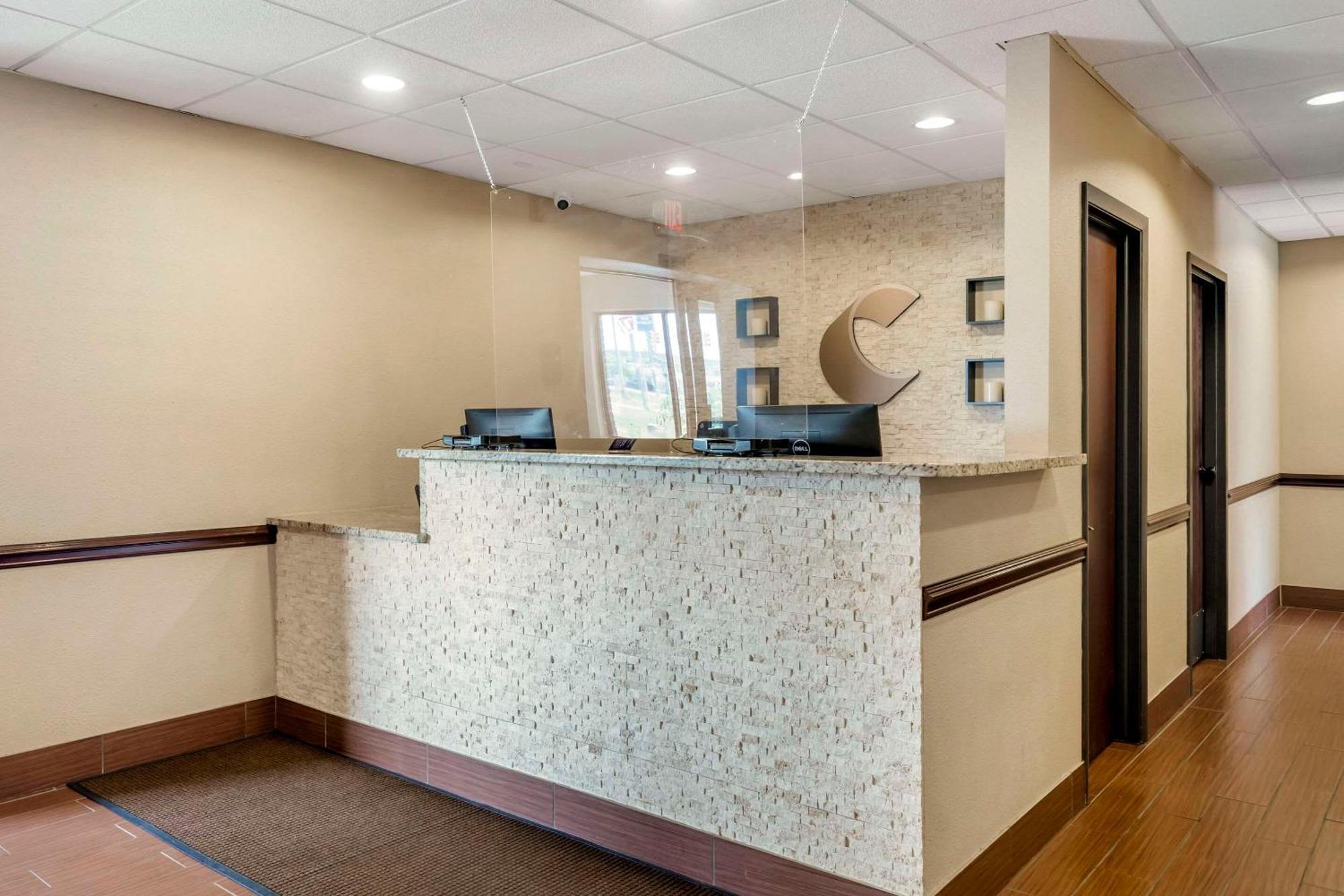 Comfort Inn Су-Сен-Марі Екстер'єр фото